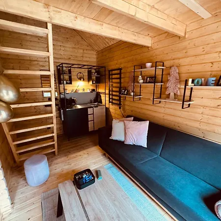 Aresowa Wioska Holiday home *
