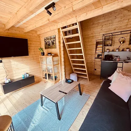 Aresowa Wioska Holiday home *